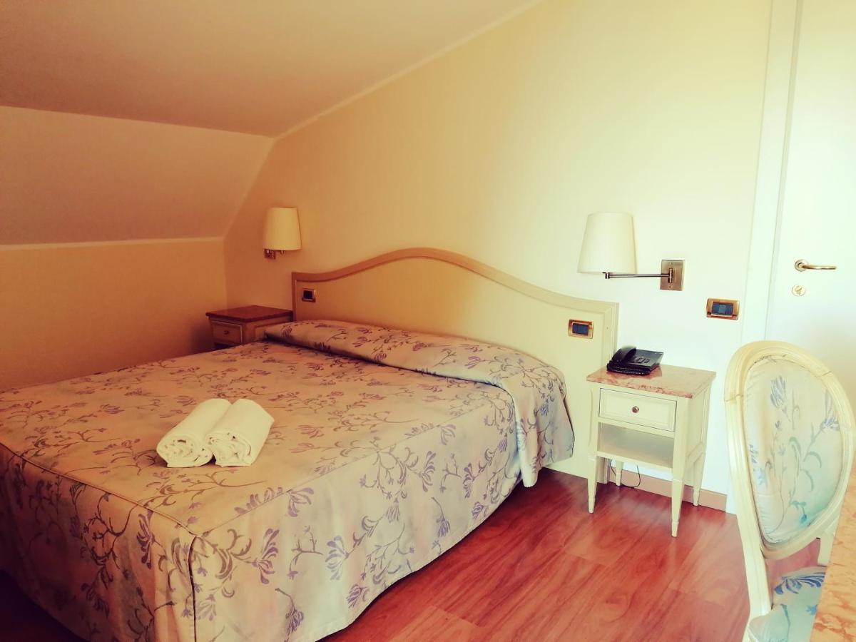 Ena Hotel Аренцано Екстериор снимка