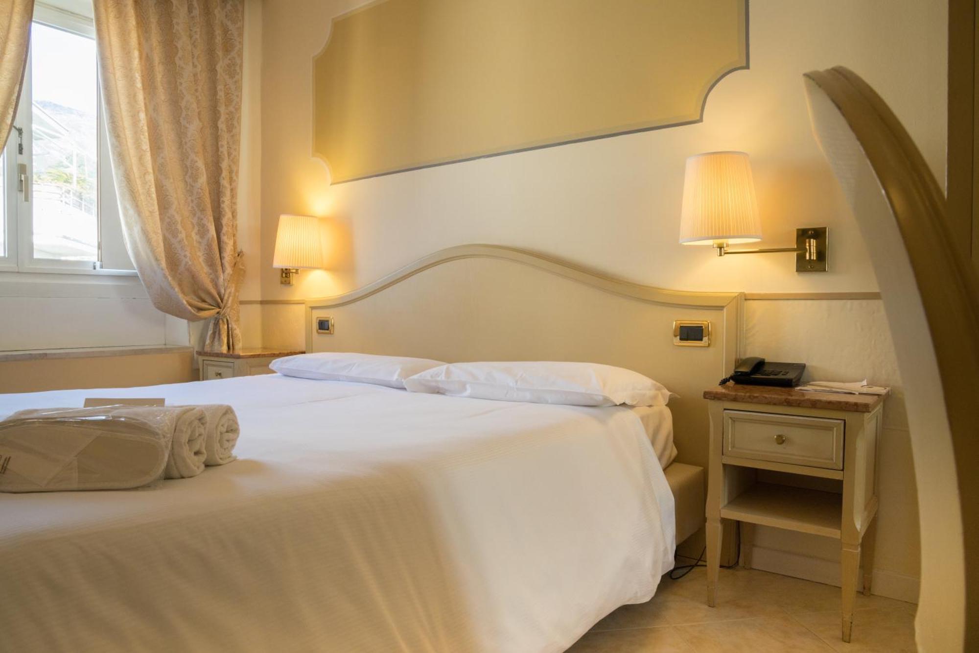 Ena Hotel Аренцано Екстериор снимка