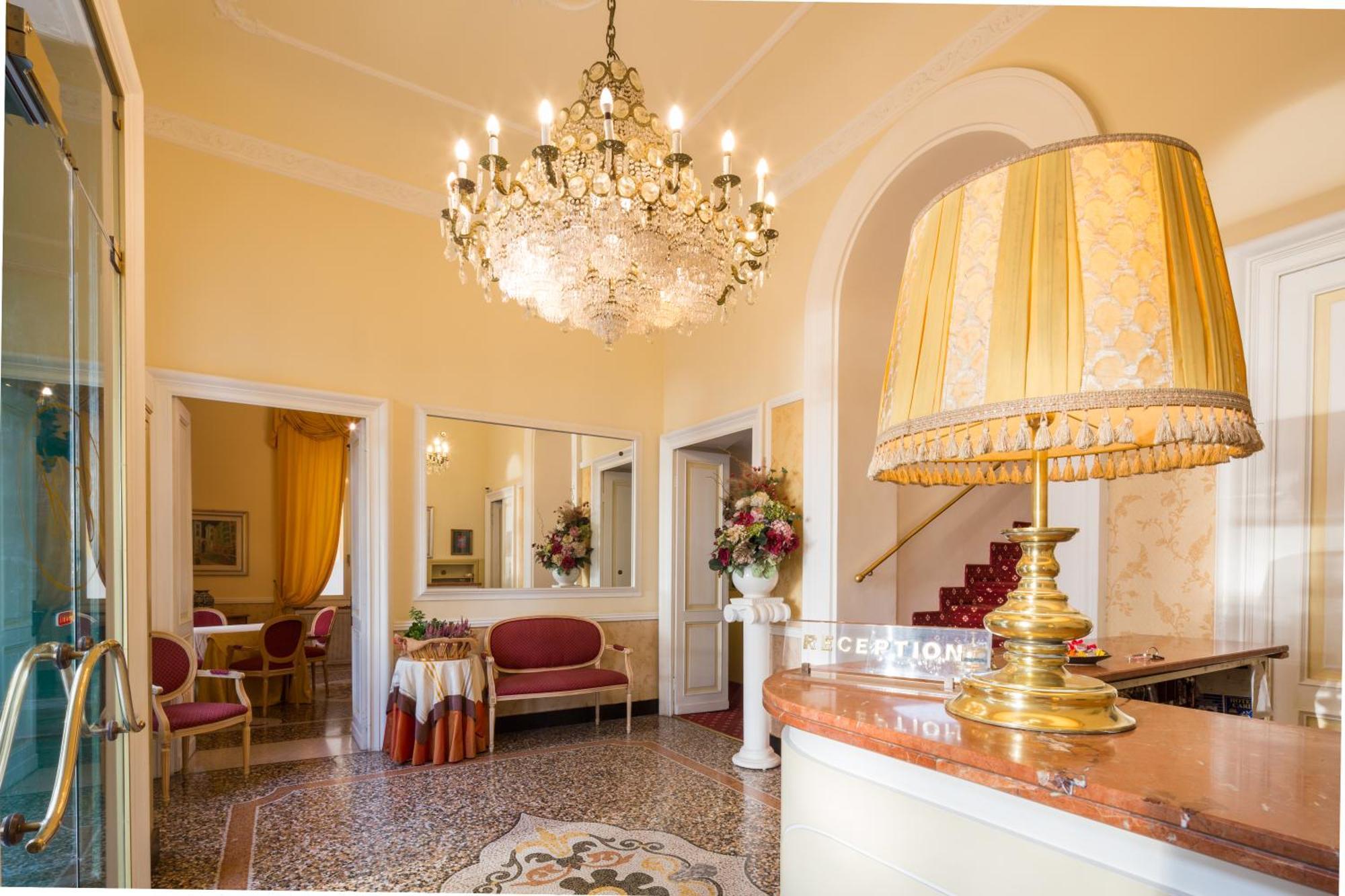 Ena Hotel Аренцано Екстериор снимка