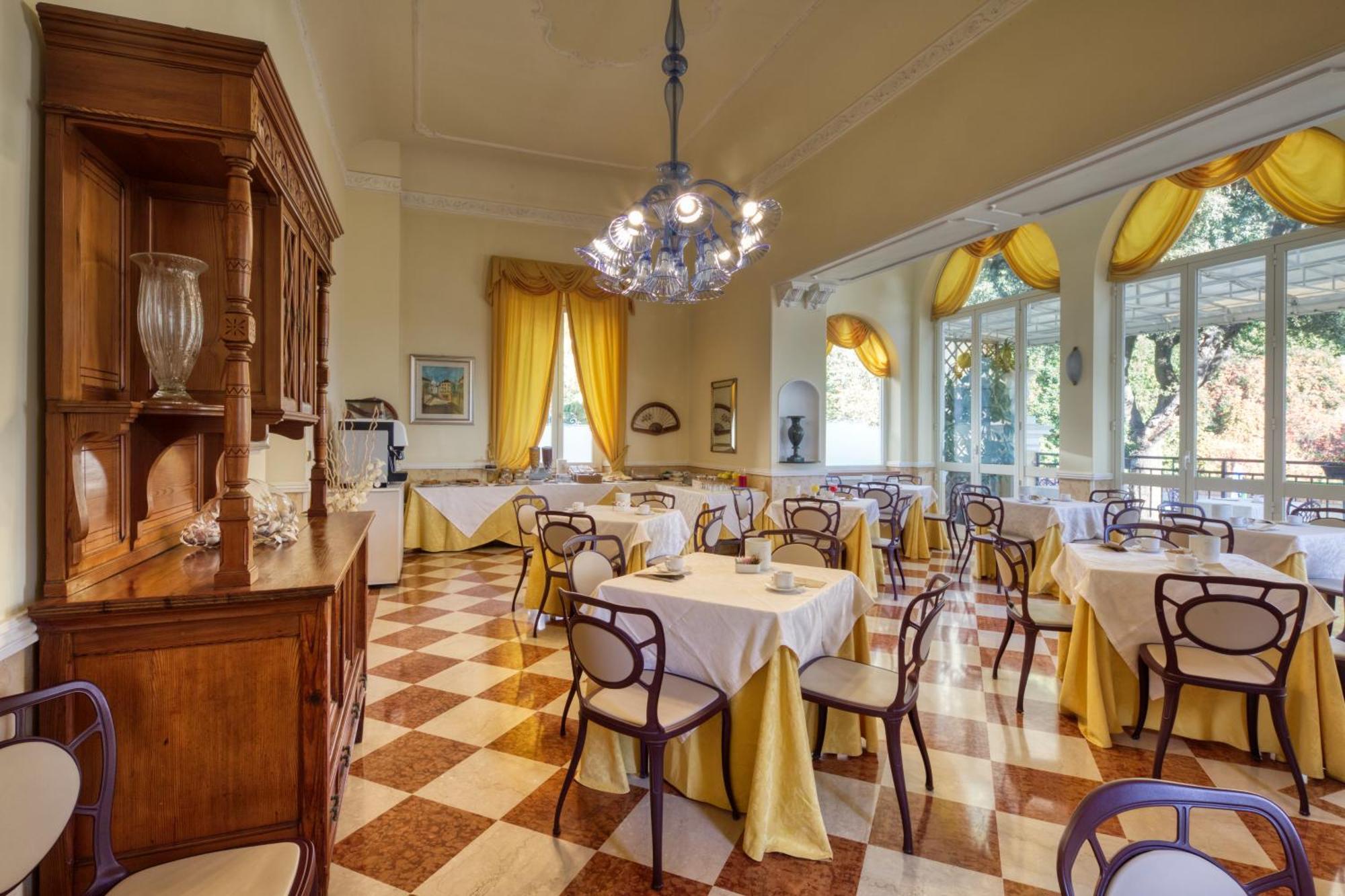 Ena Hotel Аренцано Екстериор снимка