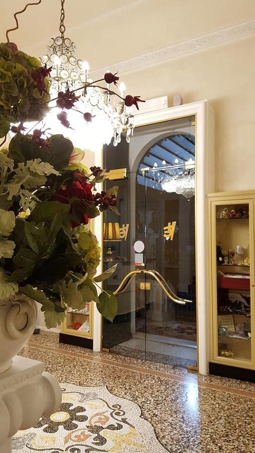 Ena Hotel Аренцано Екстериор снимка