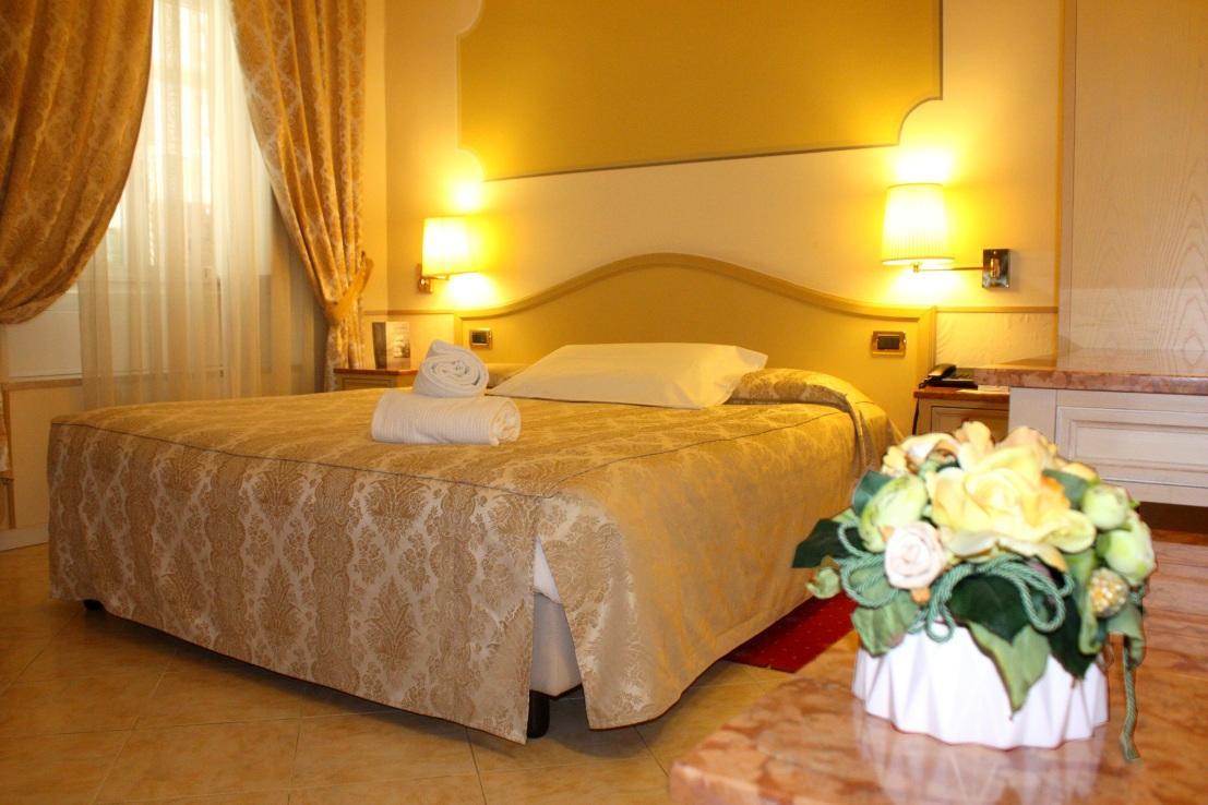 Ena Hotel Аренцано Екстериор снимка